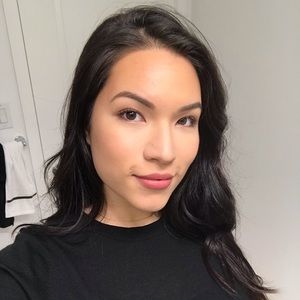 Meet your Posher, Carolina